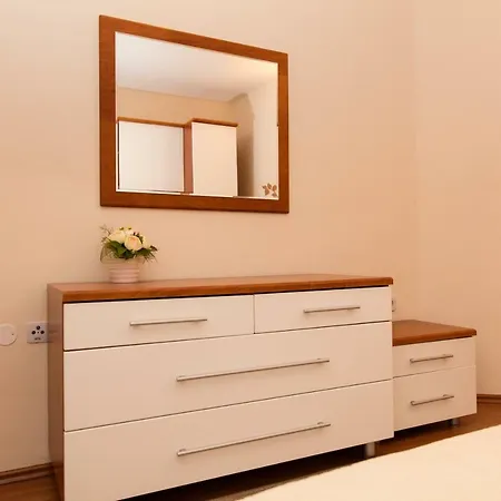 Apartment Apartman Maris